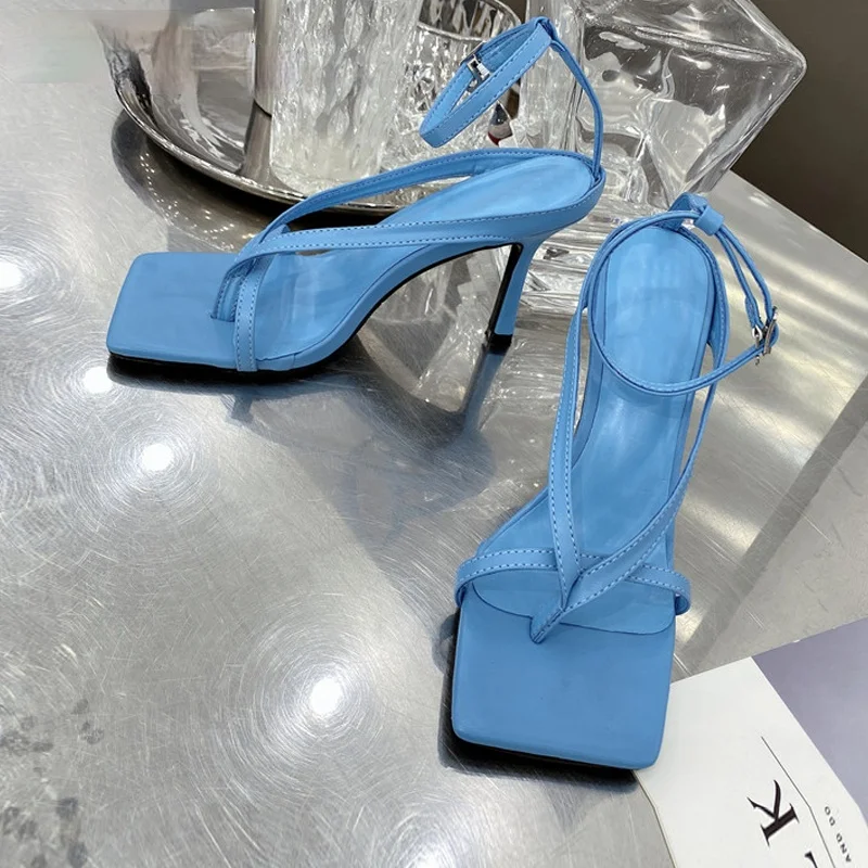 Street Fashion Look - Sandales gladiateur à lacets pour femme,