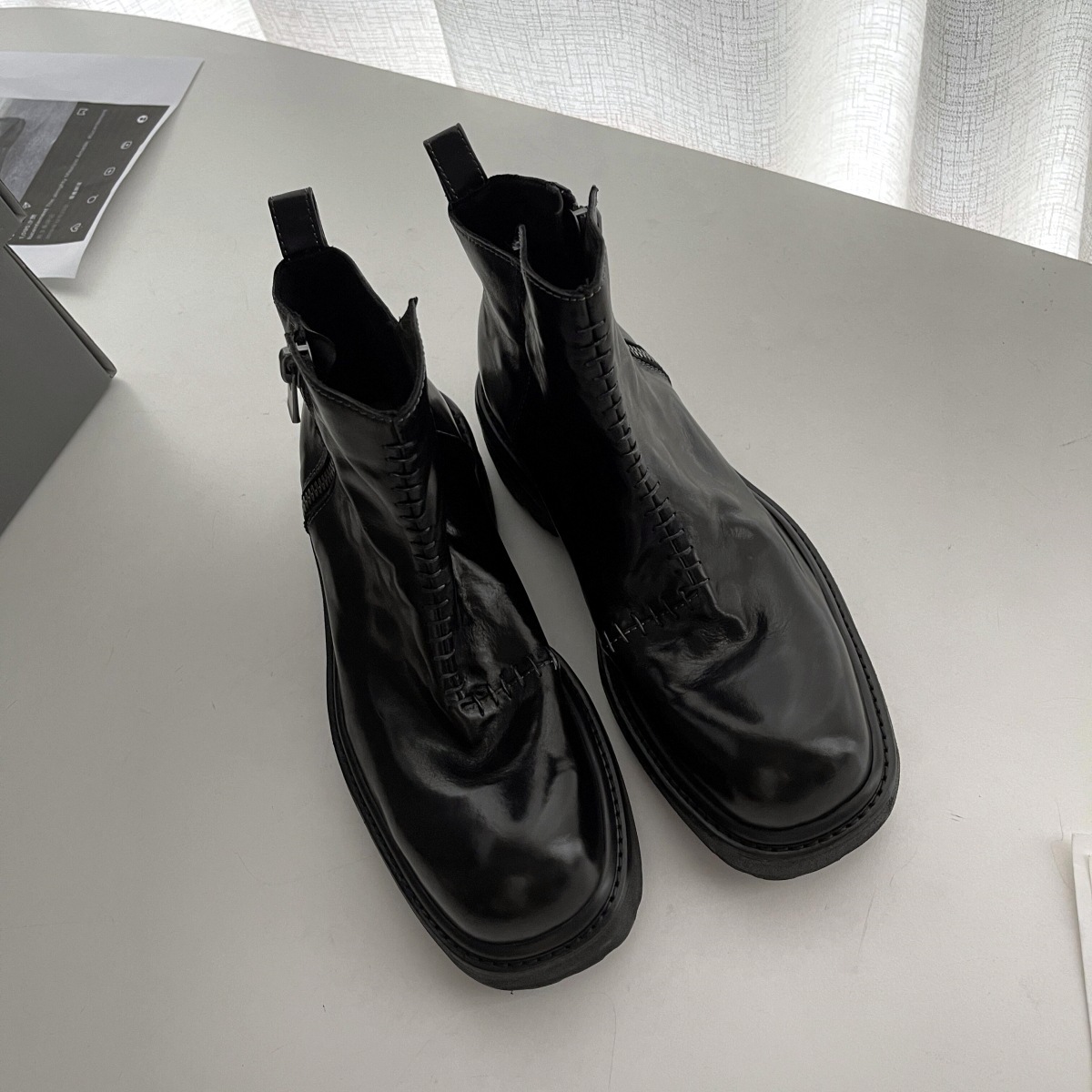 Street Fashion Rome 2025 - Bottes de Luxe à Talons Épais