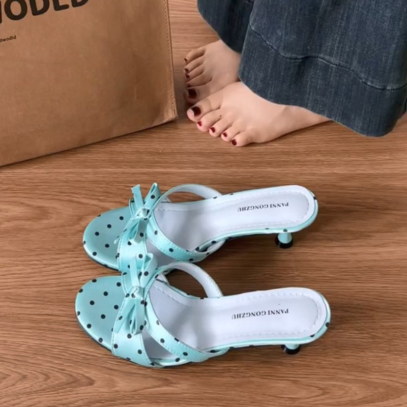 Street Fashion Dress - Mules pour femmes en satin à