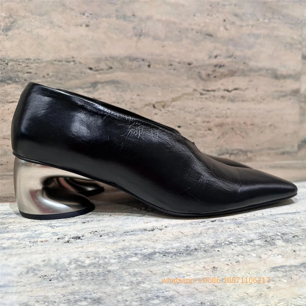 Street Fashion Rome 2025 - Escarpins en cuir véritable à talon