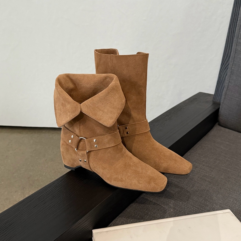 Bottines en daim pour femmes,  - Street Fashion Look avis et prix