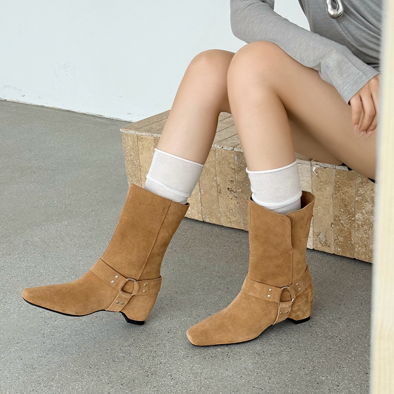 Bottines en daim pour femmes,  - Street Fashion Look avis et prix