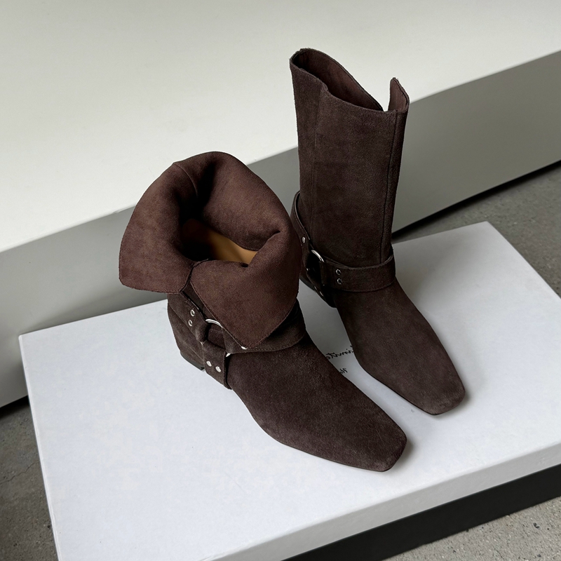 Bottines en daim pour femmes,  - Street Fashion Look avis et prix