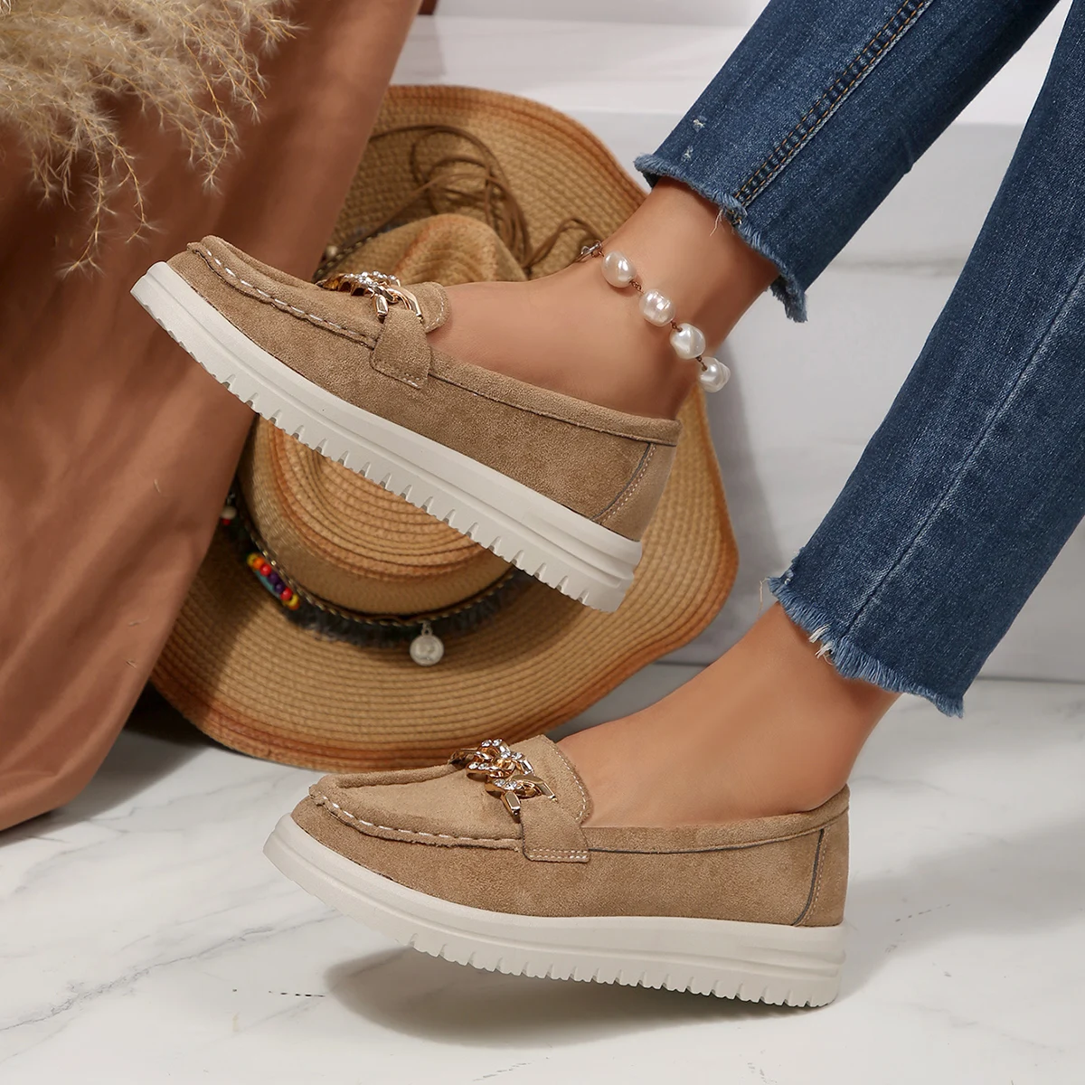 Femmes chaussures plates mocas - Street Fashion Rome 2025 avis et prix