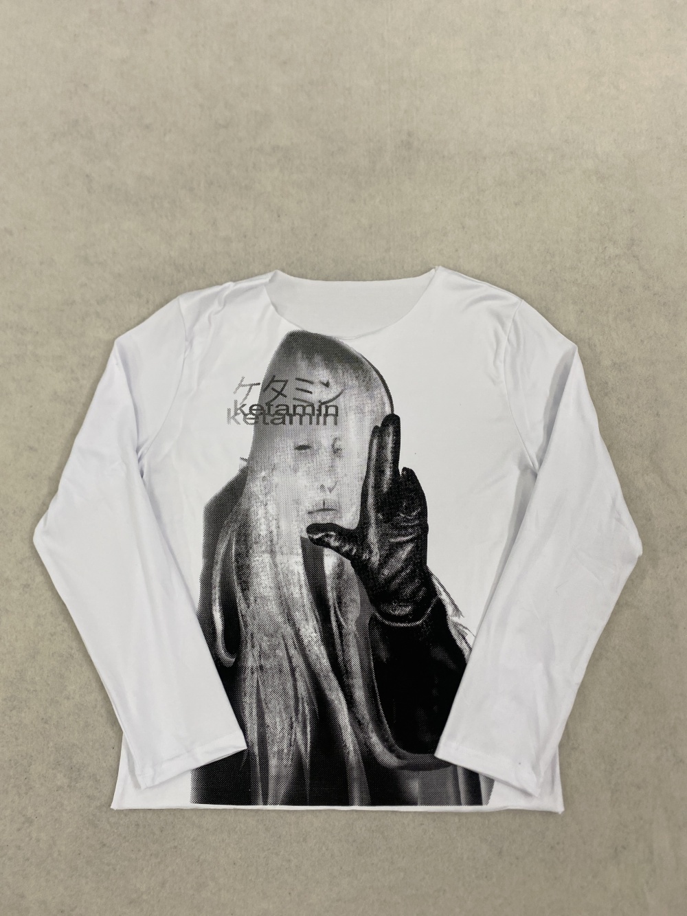 Nouveau T-shirt à manches long - Street Fashion Trends 2026 avis et prix