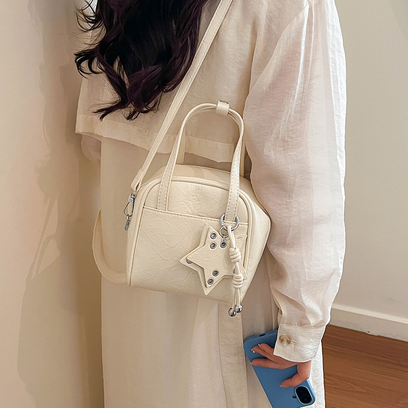 Sacs à main et pochettes mini  - Street Fashion Trends 2026 avis et prix