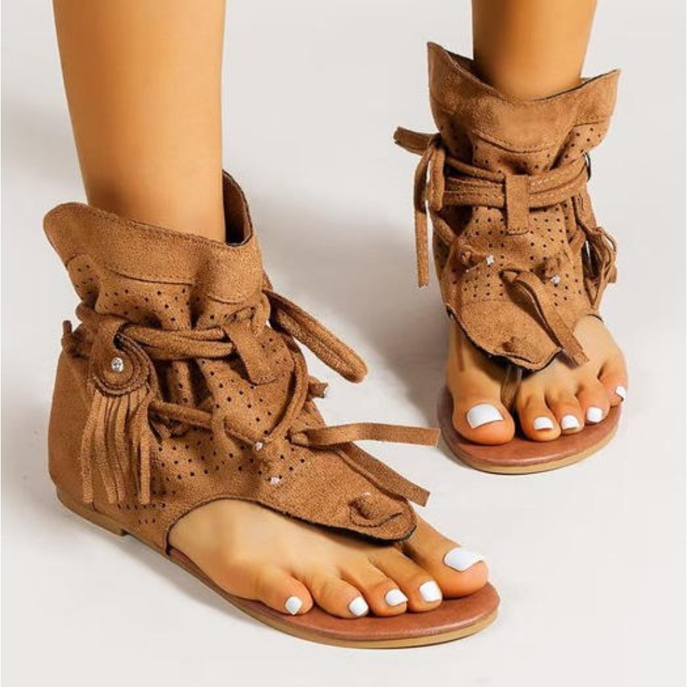 Nouvelles sandales rétro pour  - Street Fashion Rome 2026 avis et prix