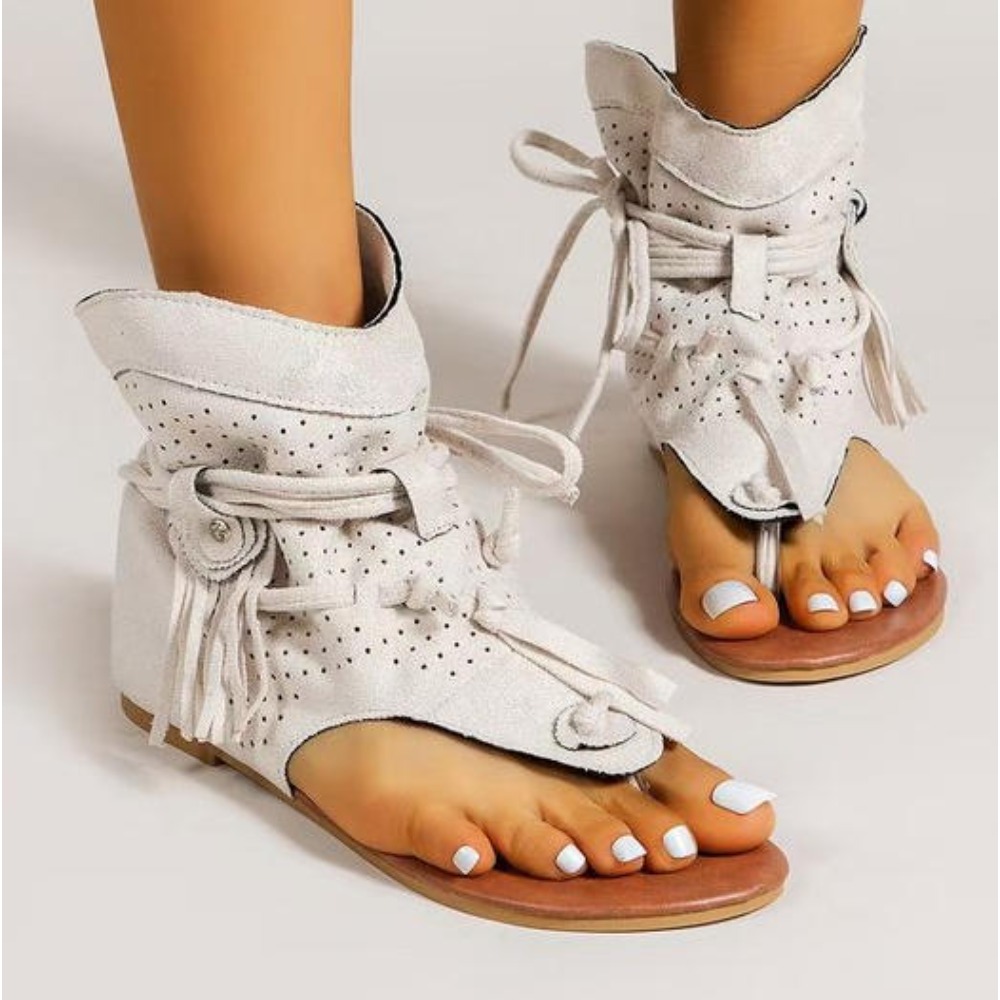 Nouvelles sandales rétro pour  - Street Fashion Rome 2026 avis et prix